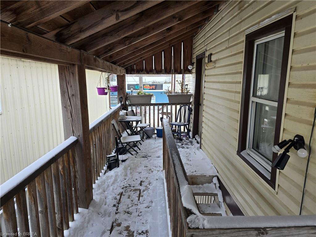 189 Townline Street Property Photo 7