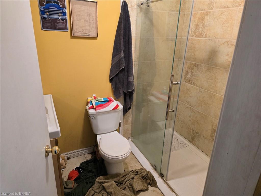 189 Townline Street Property Photo 10