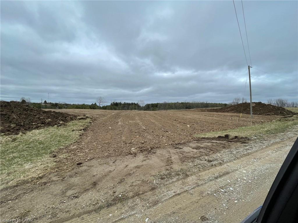 312095 Highway 6 Property Photo 3