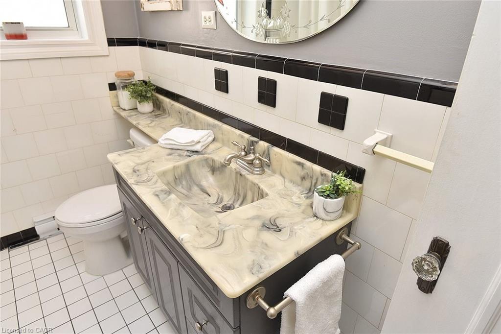16-1351 Lakeshore Road Property Photo 23