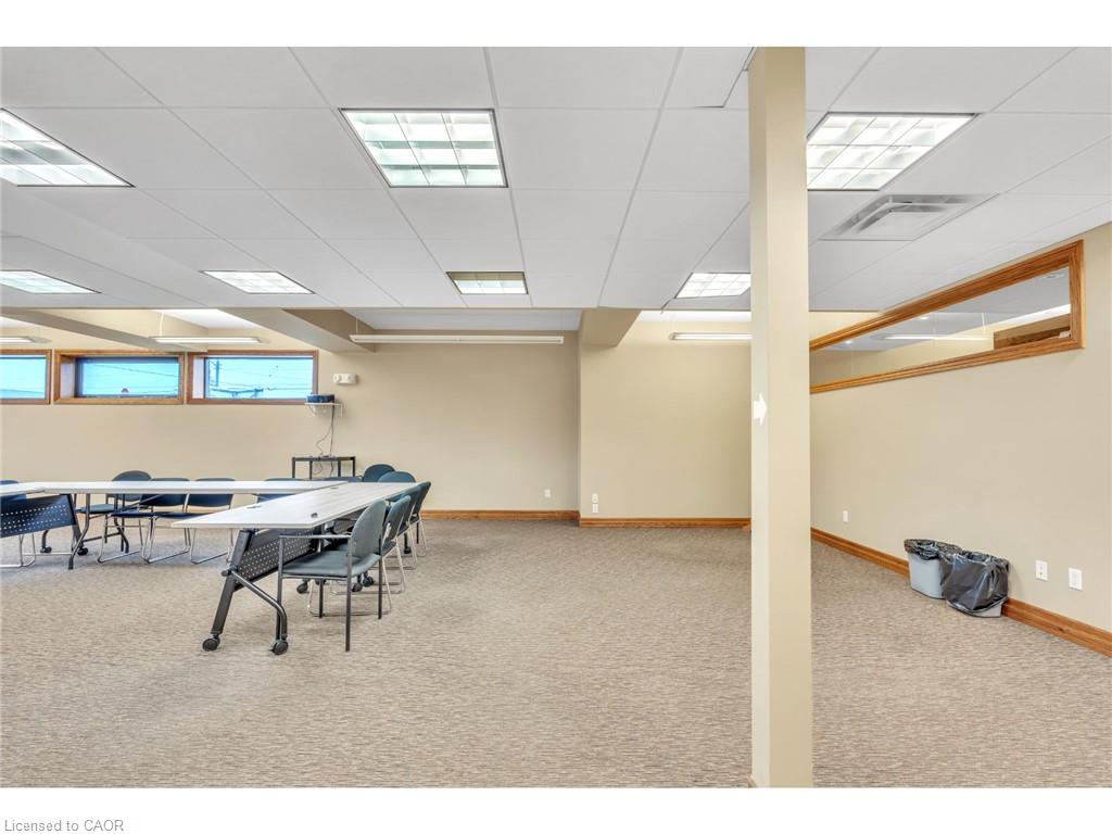 735 Bridge Street W Property Photo 16
