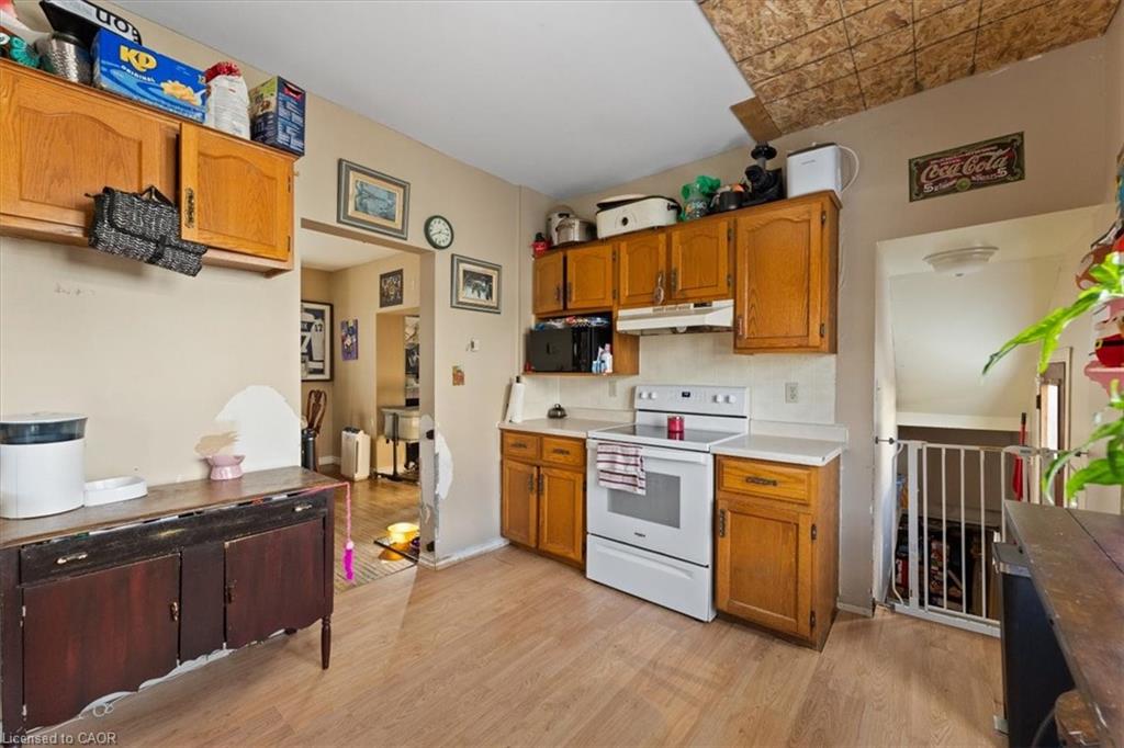 189 Kent Street S Property Photo 12