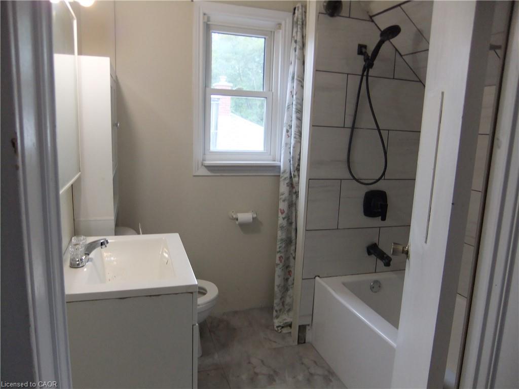189 Kent Street S Property Photo 15