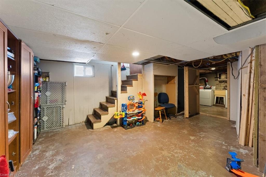 189 Kent Street S Property Photo 20