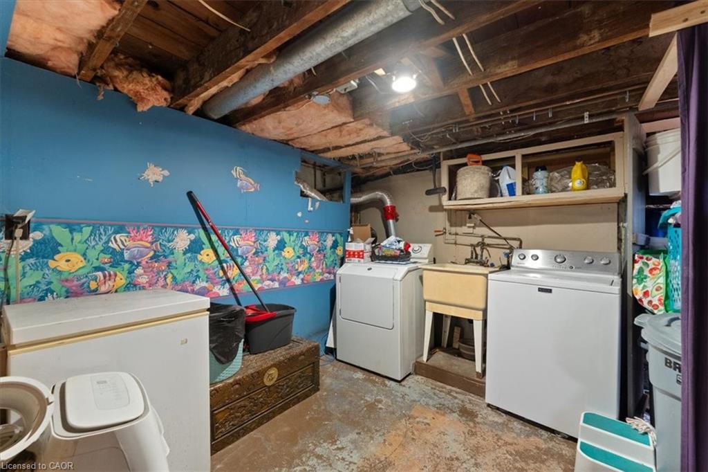 189 Kent Street S Property Photo 28