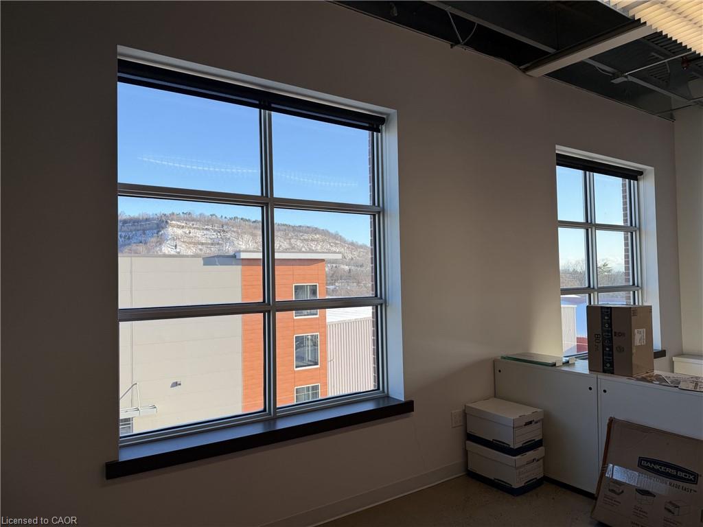 402-55 Head Street Property Photo 6