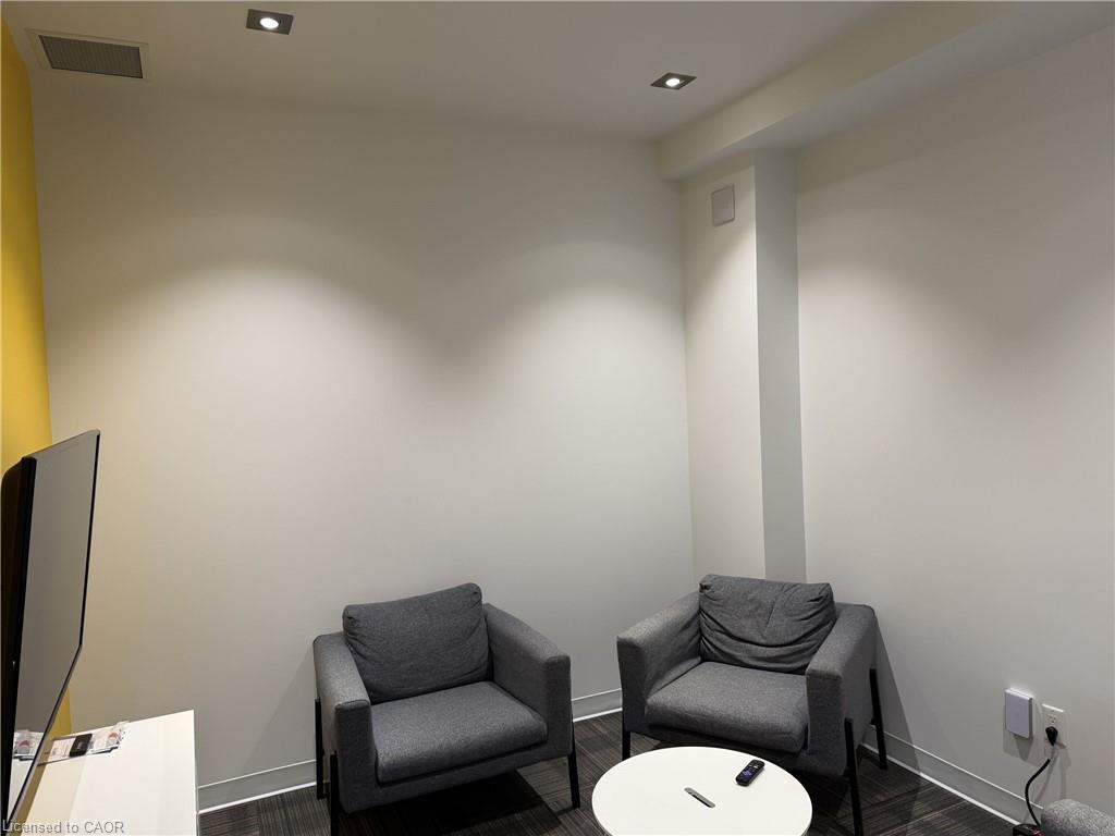 402-55 Head Street Property Photo 11