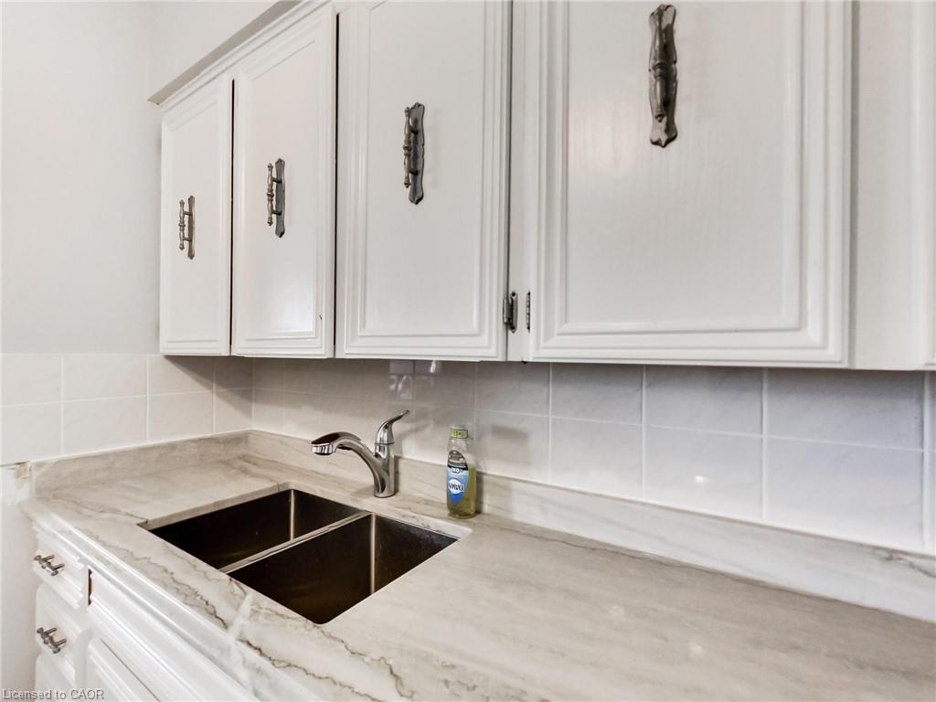 405-30 Harrisford Street Property Photo 24