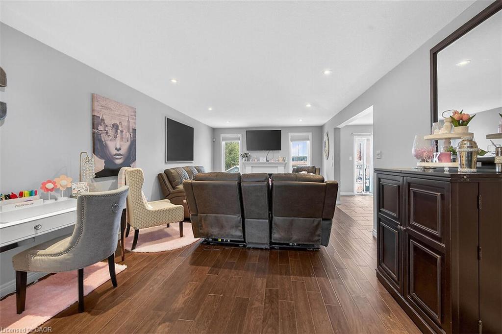 71 Jessica Street Property Photo 7