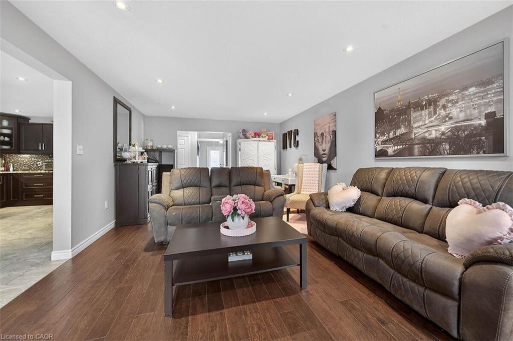 71 Jessica Street Property Photo 12