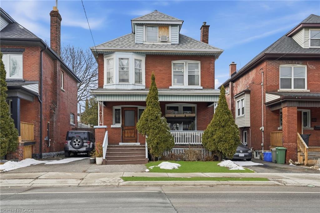 68 Gage Avenue S Property Photo 2