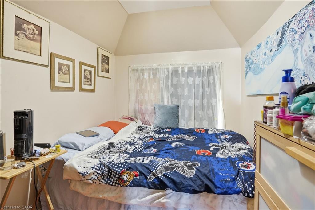 68 Gage Avenue S Property Photo 17