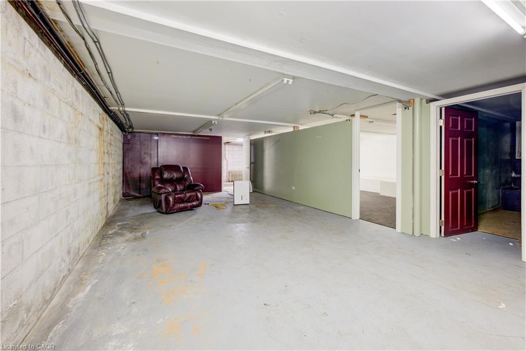 41-43 Woodstock Street S Property Photo 25