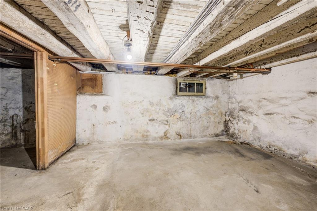 41-43 Woodstock Street S Property Photo 28