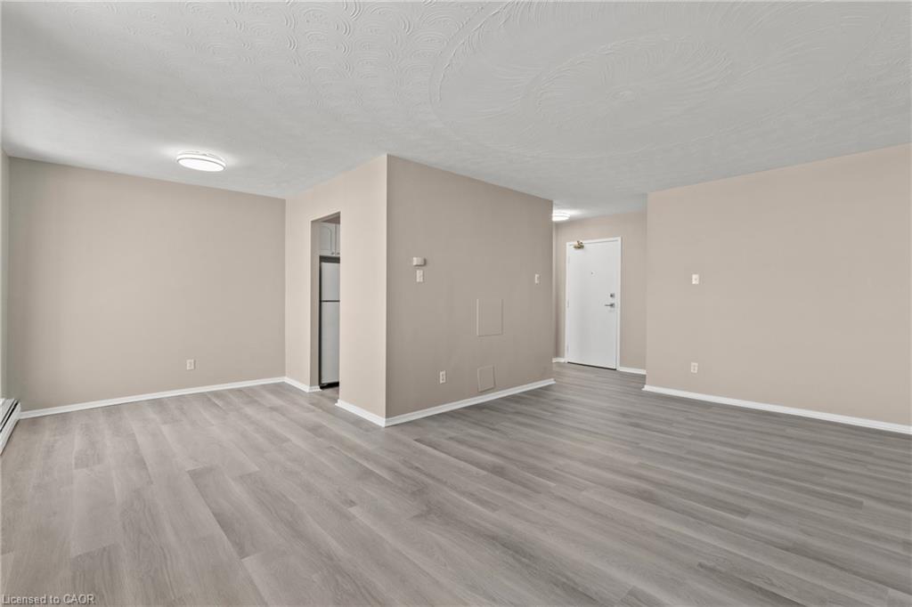 1004-359 Geneva Street Property Photo 8