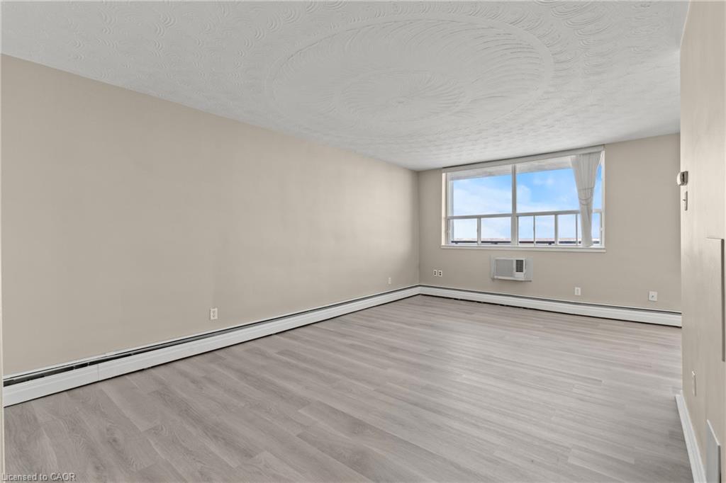 1004-359 Geneva Street Property Photo 10