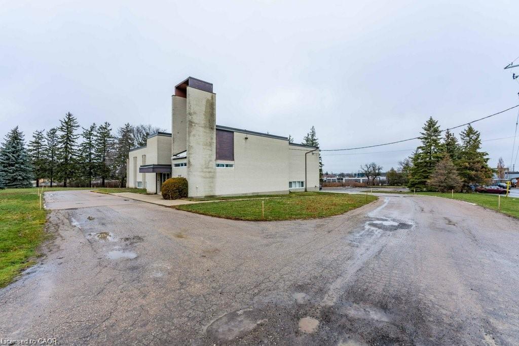 440 Weber Street N Property Photo 3