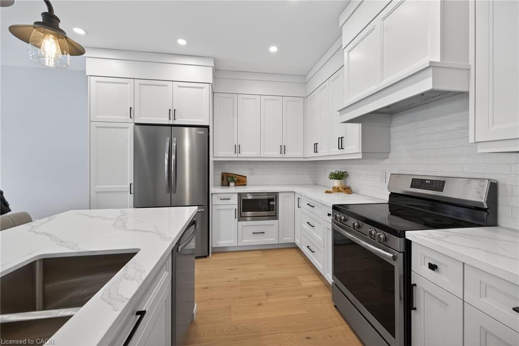 45b Howard Street Property Photo 8