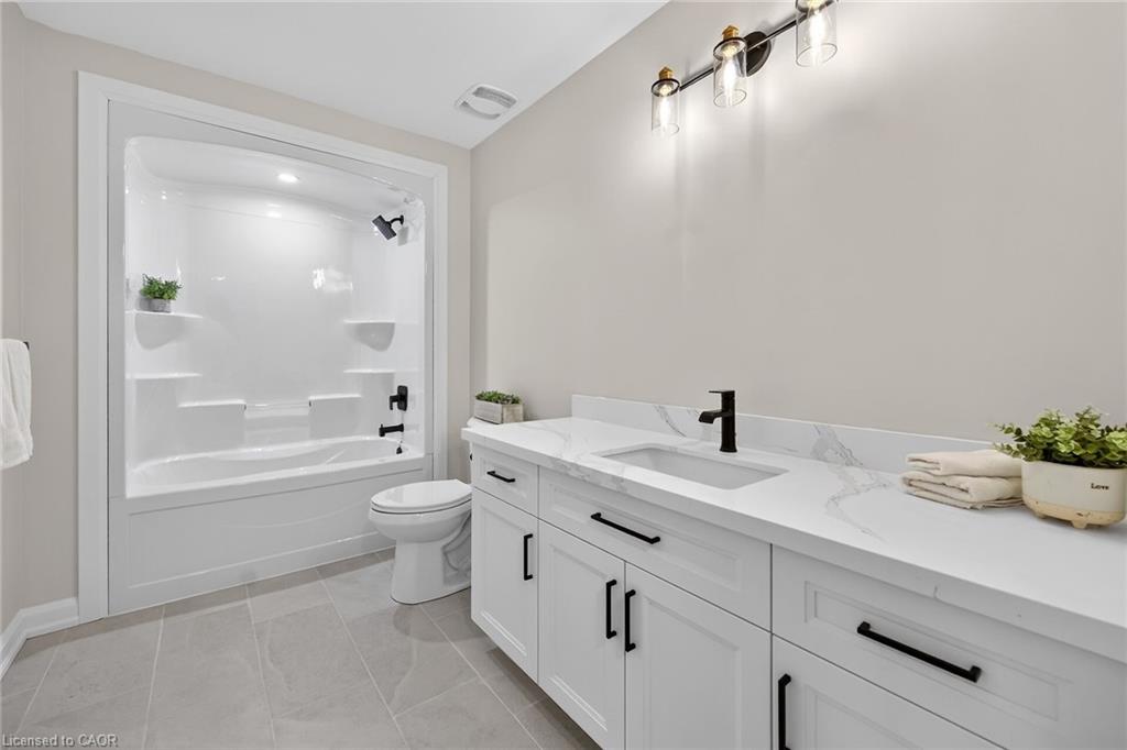 45b Howard Street Property Photo 26