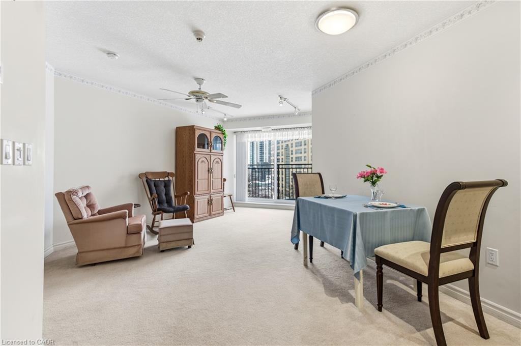 407-20 St George Street Property Photo 1