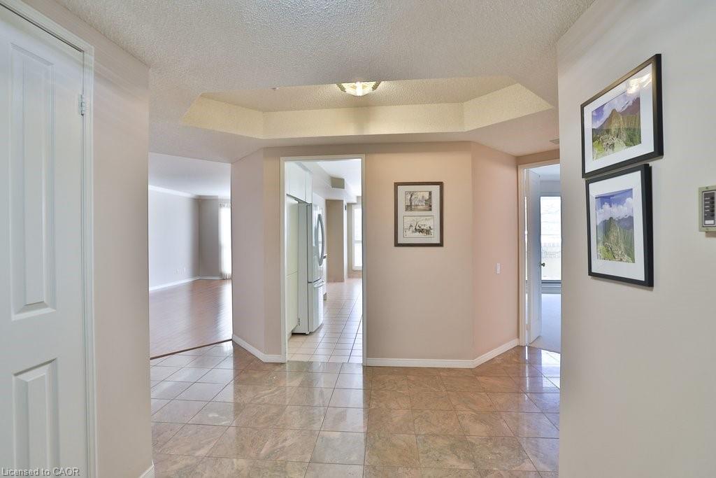 211-1800 The Collegeway Property Photo 6