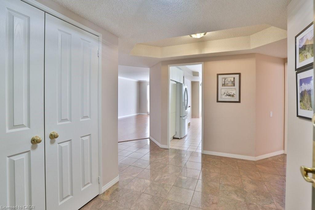 211-1800 The Collegeway Property Photo 7