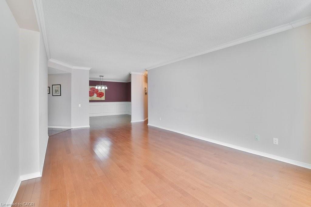 211-1800 The Collegeway Property Photo 14