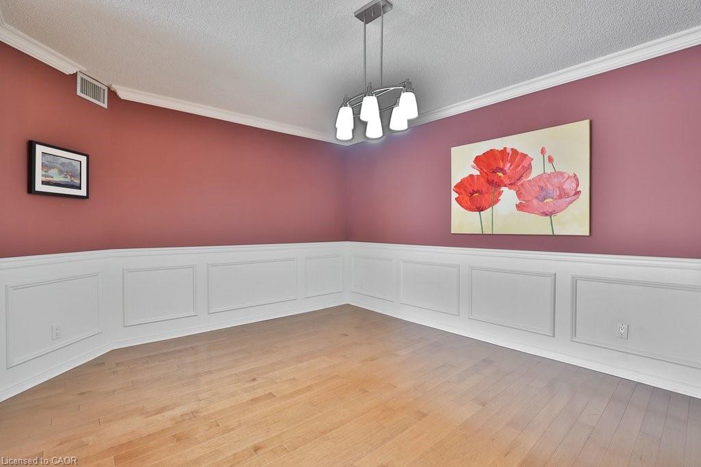 211-1800 The Collegeway Property Photo 16