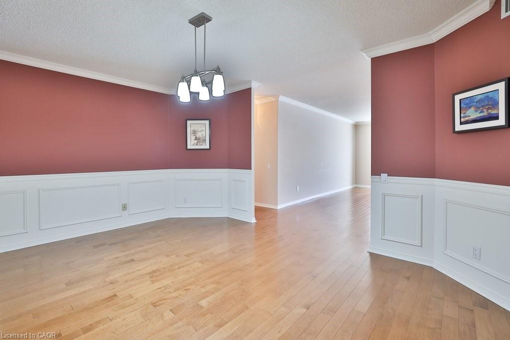 211-1800 The Collegeway Property Photo 18