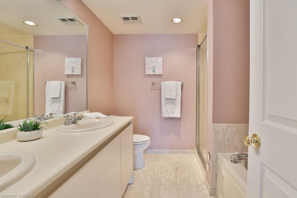 211-1800 The Collegeway Property Photo 21