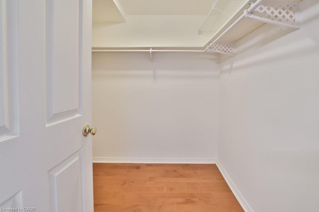 211-1800 The Collegeway Property Photo 23