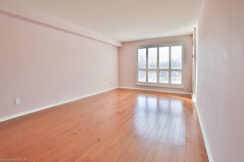 211-1800 The Collegeway Property Photo 25