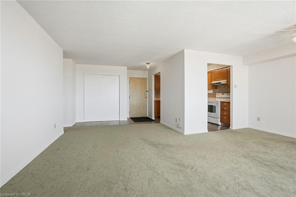 808-9 Bonheur Court Property Photo 13