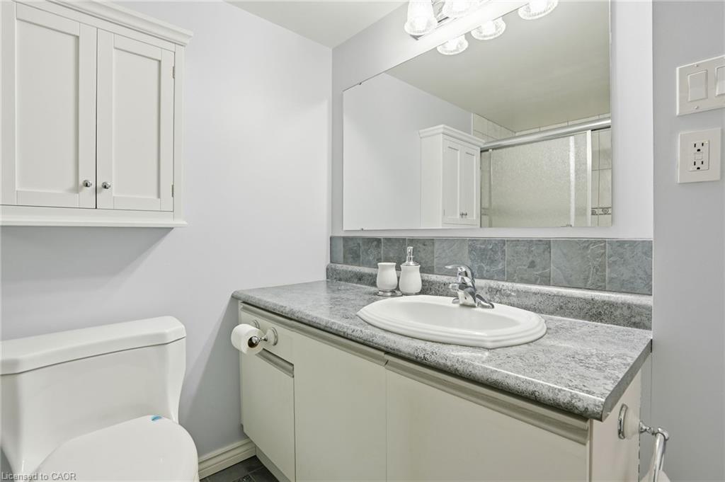 808-9 Bonheur Court Property Photo 32