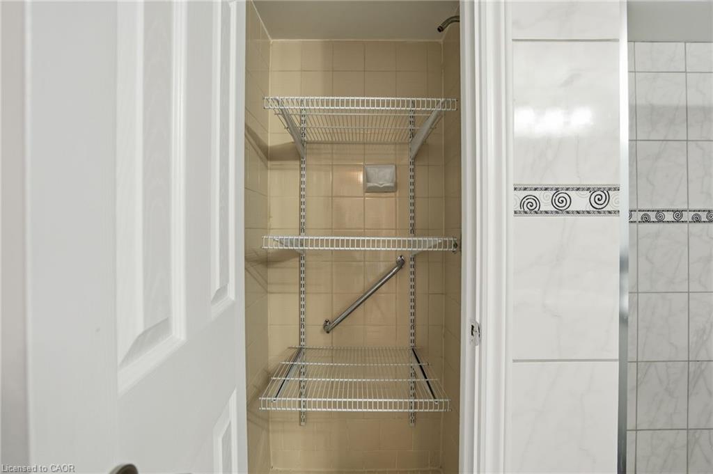 808-9 Bonheur Court Property Photo 33