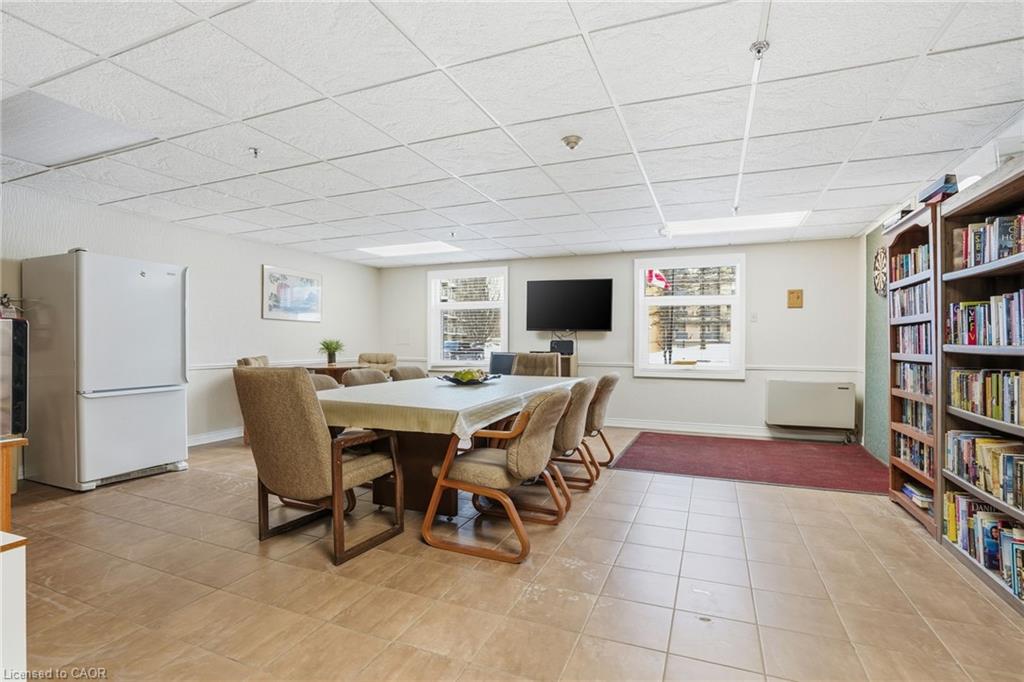 808-9 Bonheur Court Property Photo 42