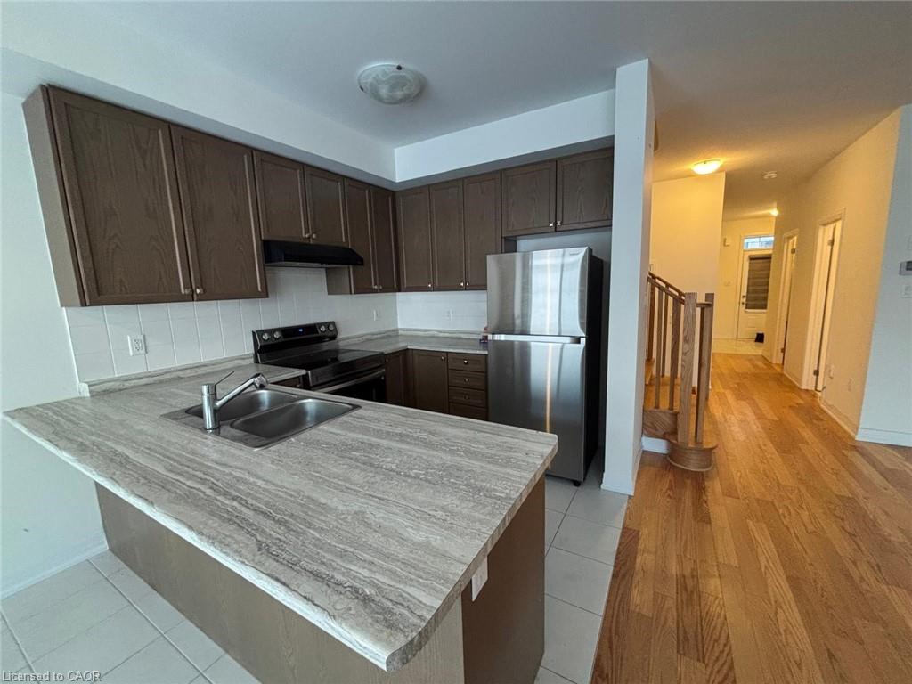 106 Selection Heights Property Photo 3