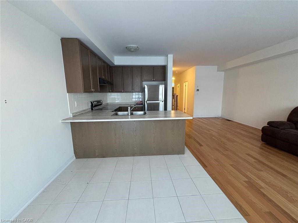 106 Selection Heights Property Photo 5