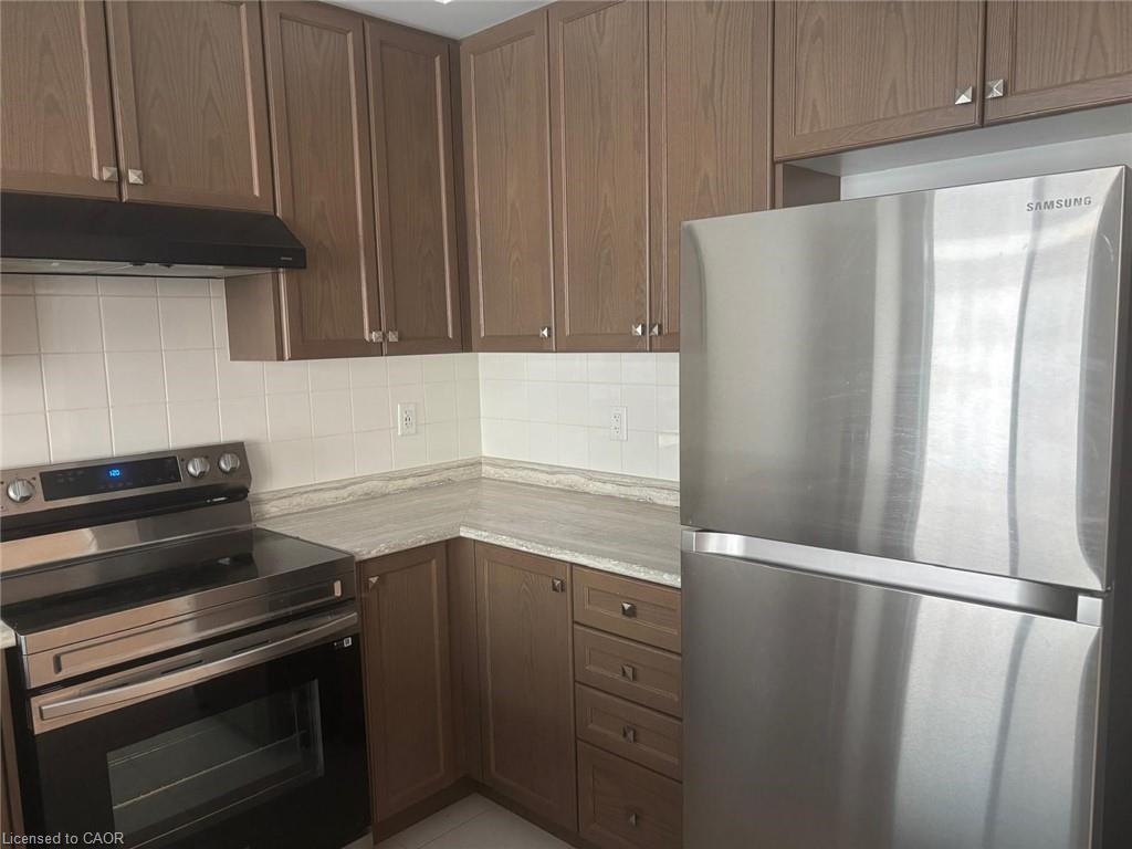 106 Selection Heights Property Photo 8