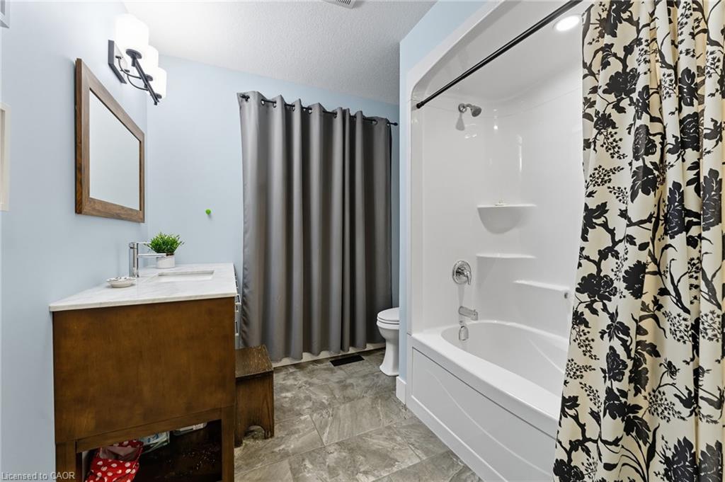 115 Lakeshore Road Property Photo 17