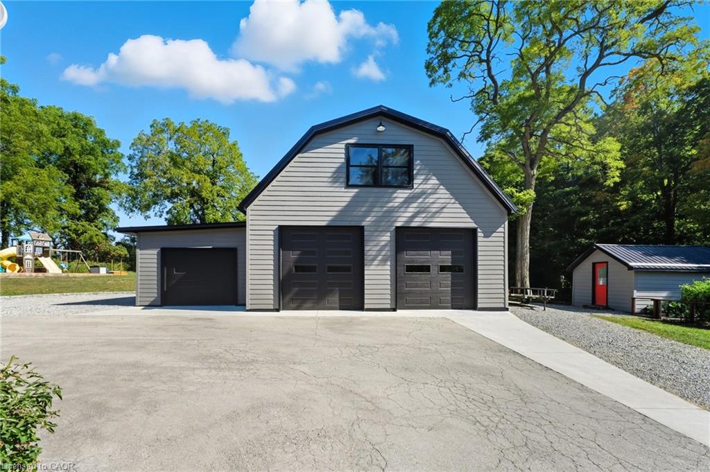 115 Lakeshore Road Property Photo 33