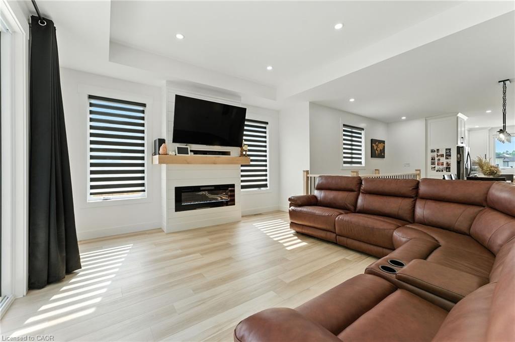 9 Macneil Court Property Photo 12