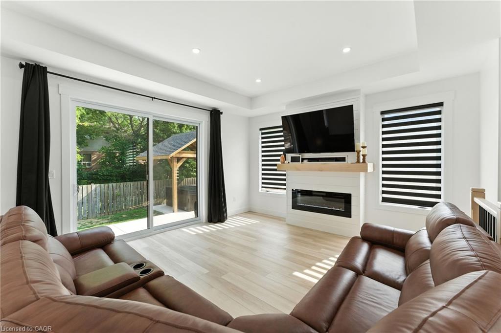 9 Macneil Court Property Photo 15