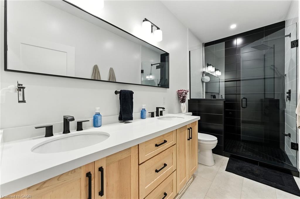 9 Macneil Court Property Photo 17