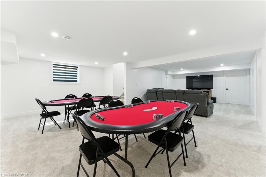 9 Macneil Court Property Photo 23