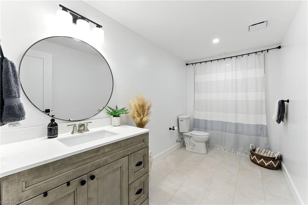 9 Macneil Court Property Photo 30