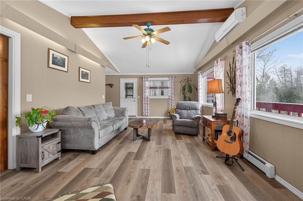 1686 Old Brock Street Property Photo 11