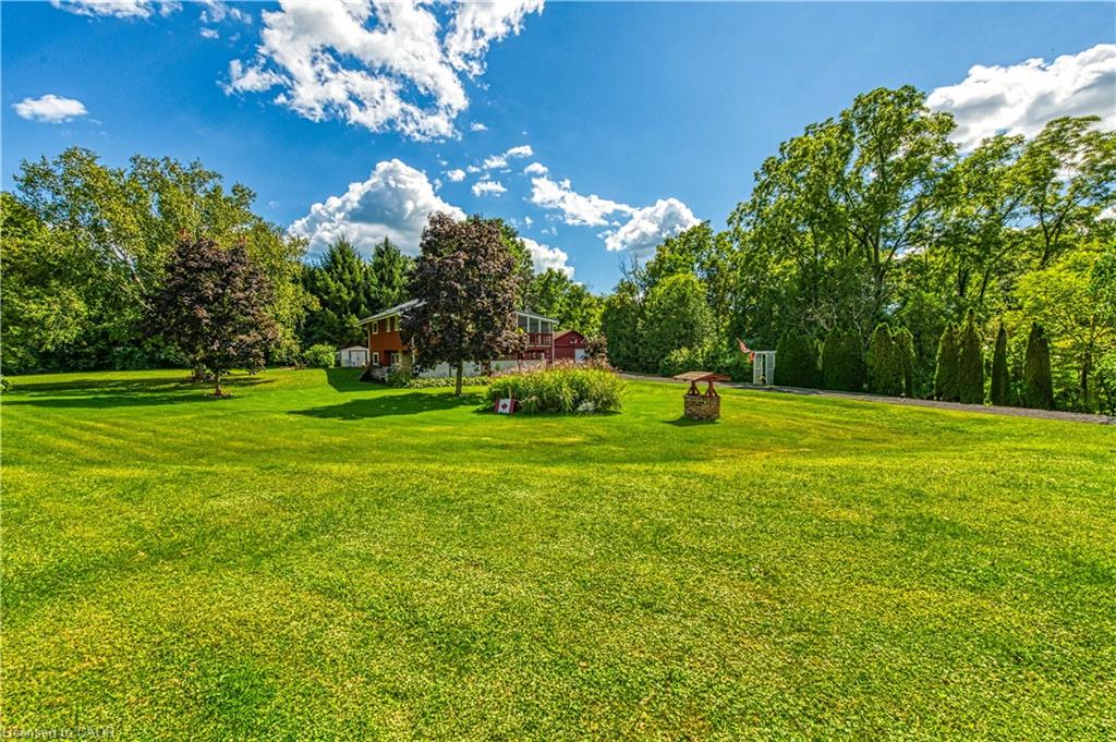 1686 Old Brock Street Property Photo 42