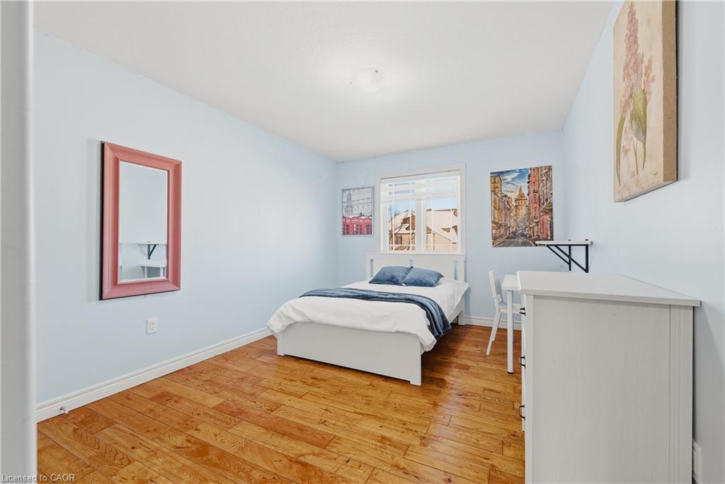 23 Doon Creek Street Property Photo 18