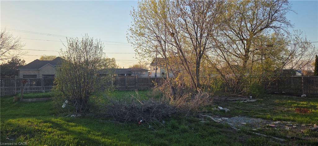 411-413 Highway 8 Property Photo 3